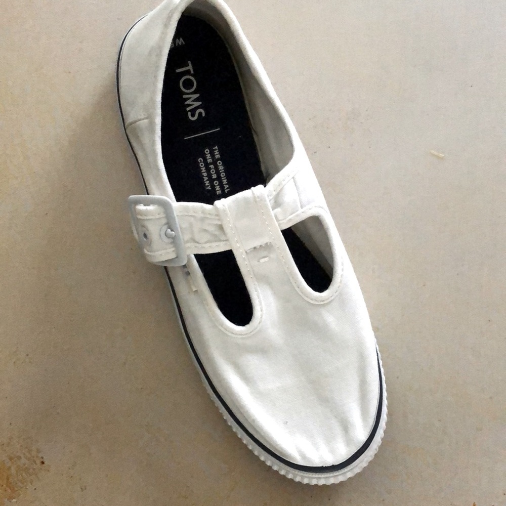 Toms Womens 5W  White Canvas Cushioned Mary Jane Style Adjustable Slip
